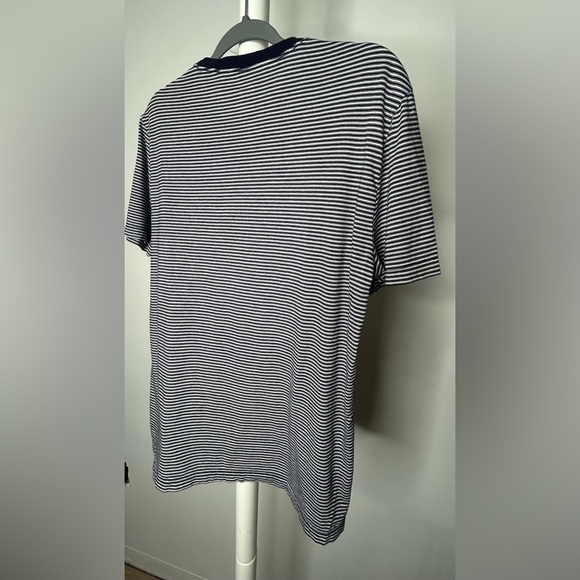 Gap Men’s CrewNeck Blue & White Shirt - Picture 4 of 11